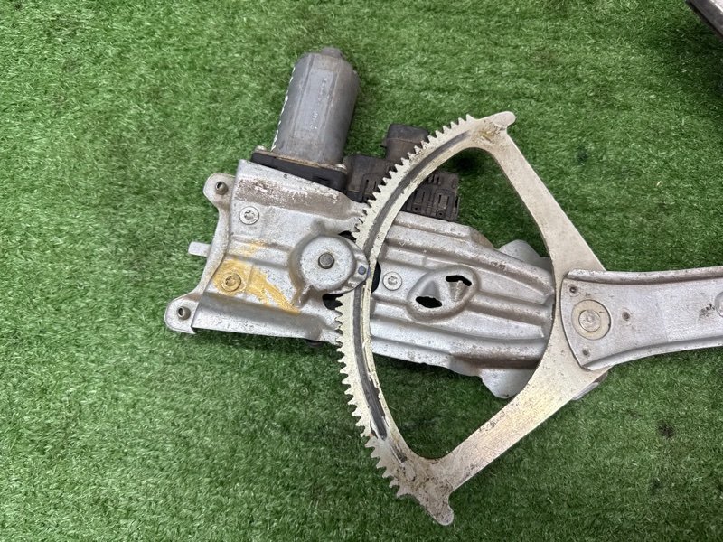 Механизм стеклоподъёмника с мотором Opel Astra H