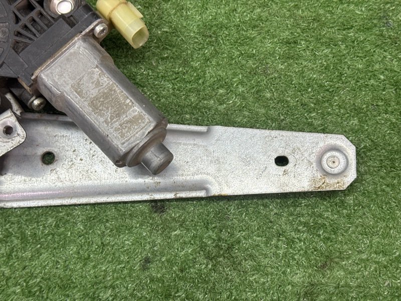 Механизм стеклоподъёмника с мотором Hyundai Getz