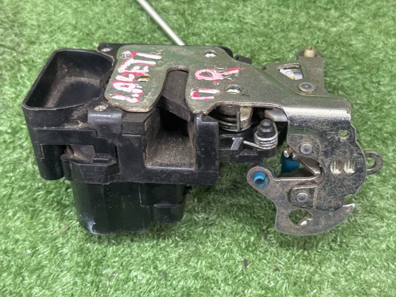 Замок двери Chevrolet Lacetti