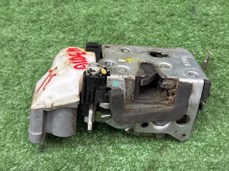 Замок двери Fiat Albea