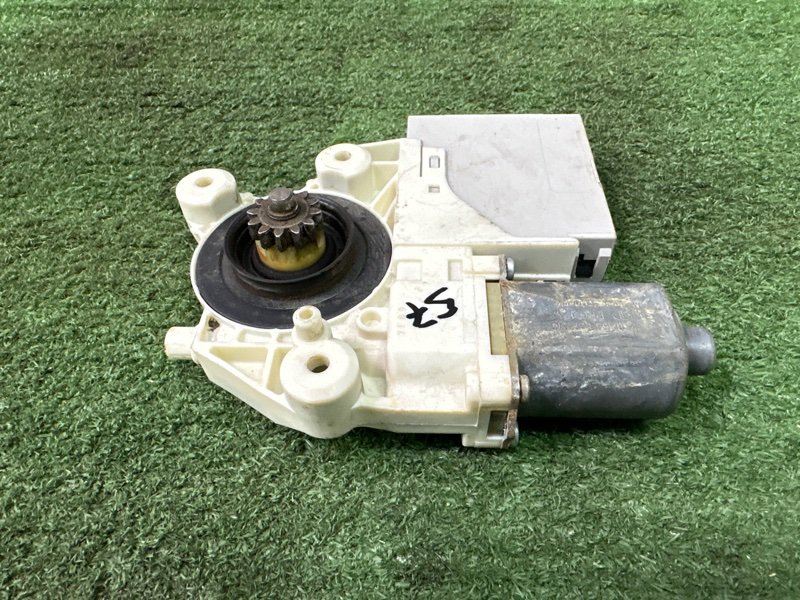 Мотор стеклоподъемника Ford Focus 2