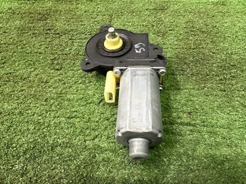 Мотор стеклоподъемника Ford Fusion