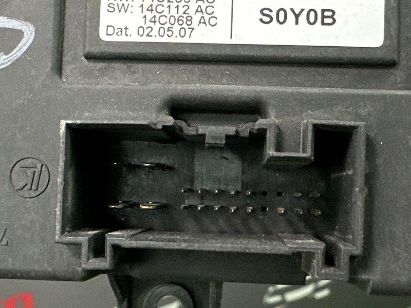 Блок комфорта двери Ford Mondeo 4