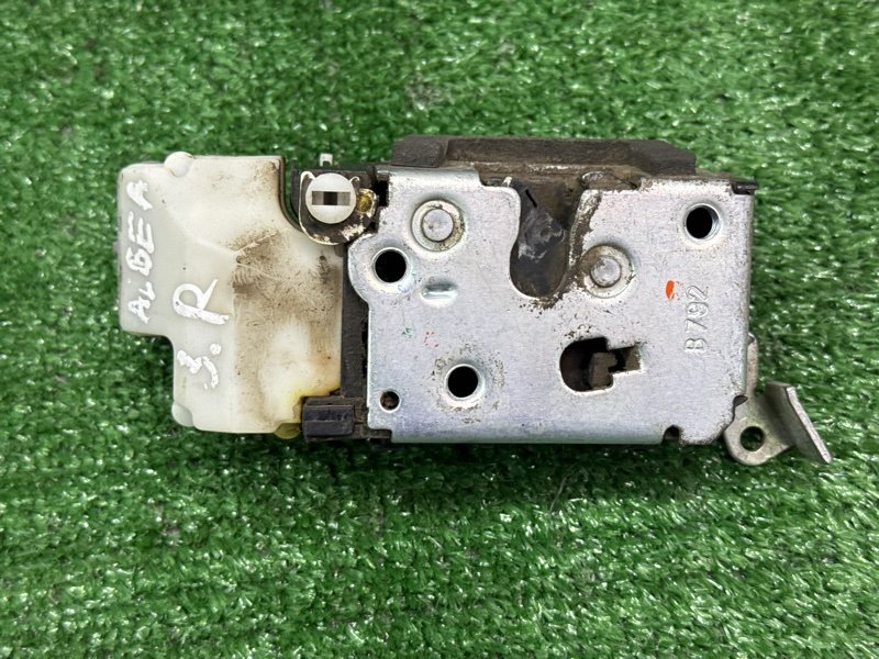 Замок двери Fiat Albea