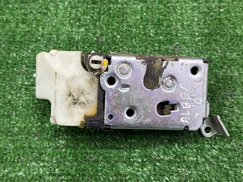 Замок двери Fiat Albea