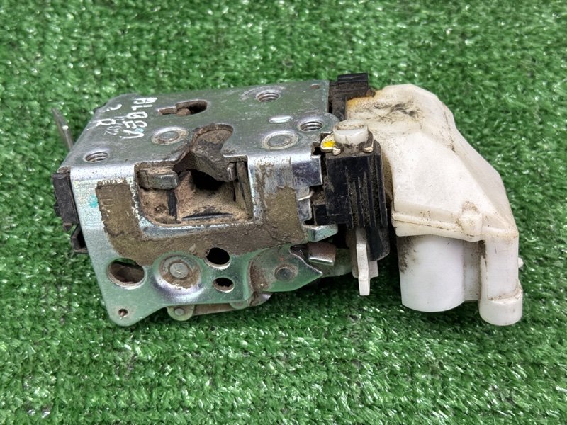 Замок двери Fiat Albea