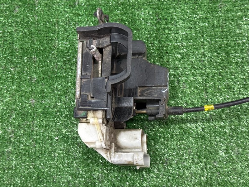 Замок двери Fiat Albea