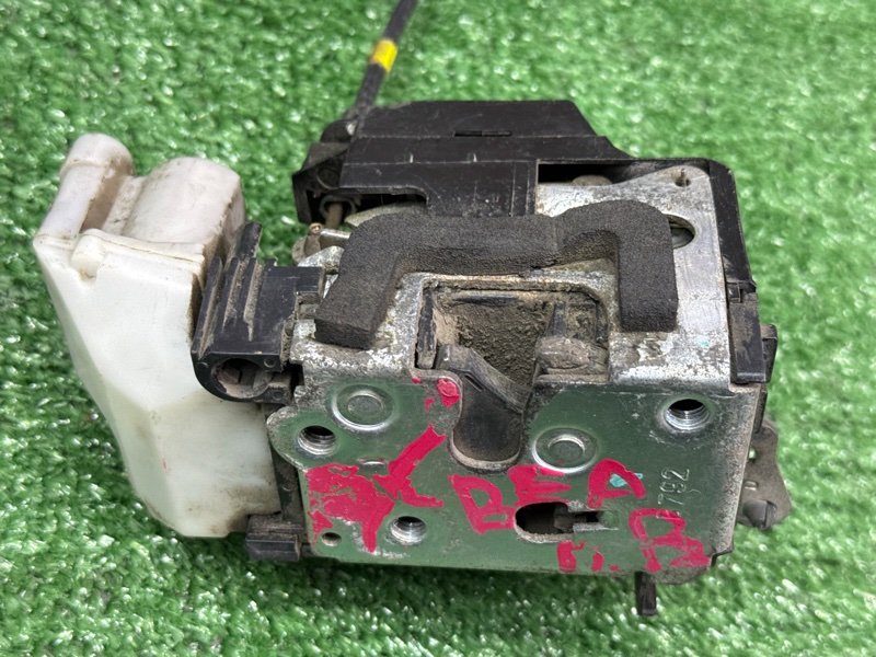 Замок двери Fiat Albea