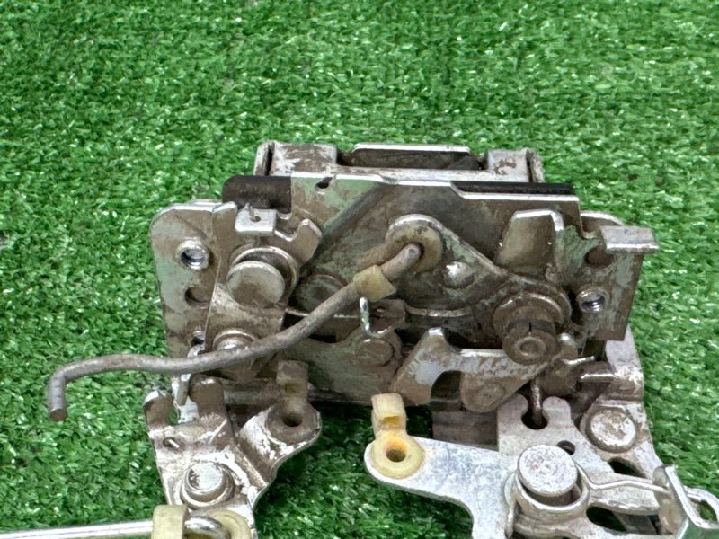 Замок двери Daewoo Nexia