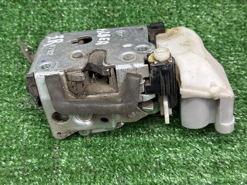 Замок двери Fiat Albea