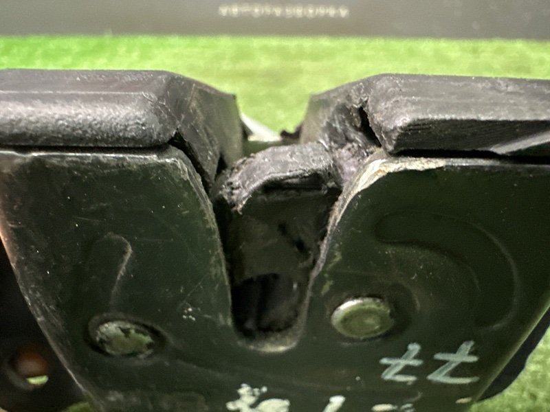 Замок крышки багажника Hyundai Getz