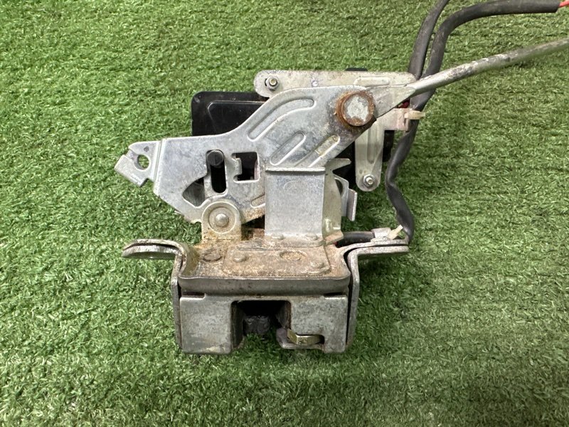 Замок крышки багажника LIFAN X60