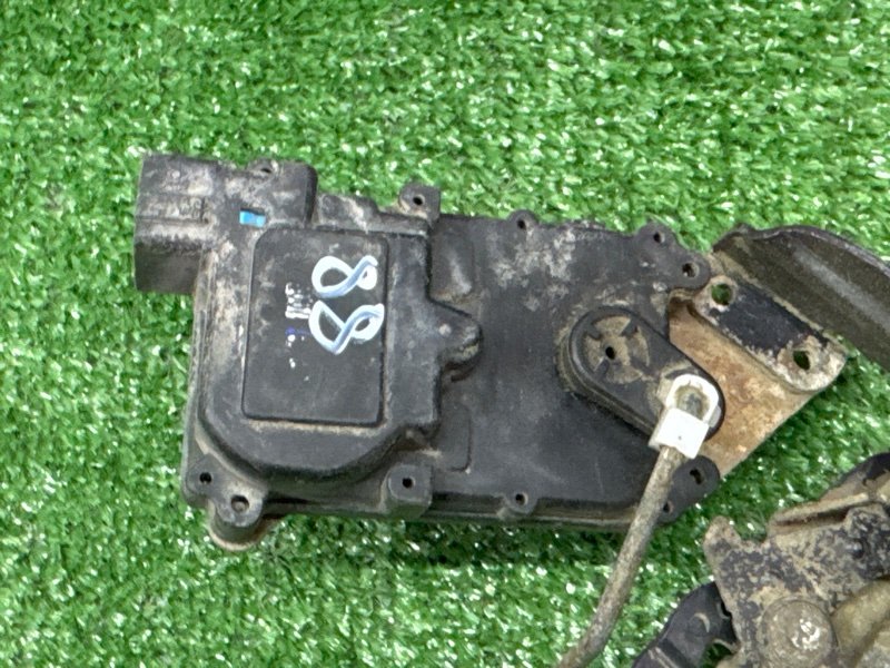 Замок двери Hyundai Accent