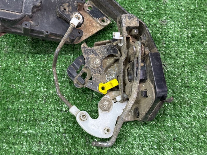 Замок двери Hyundai Accent