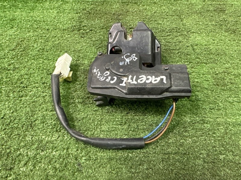 Замок крышки багажника Chevrolet Lacetti