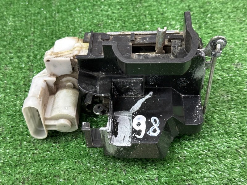 Замок двери Fiat Albea