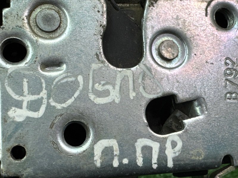 Замок двери Fiat Doblo
