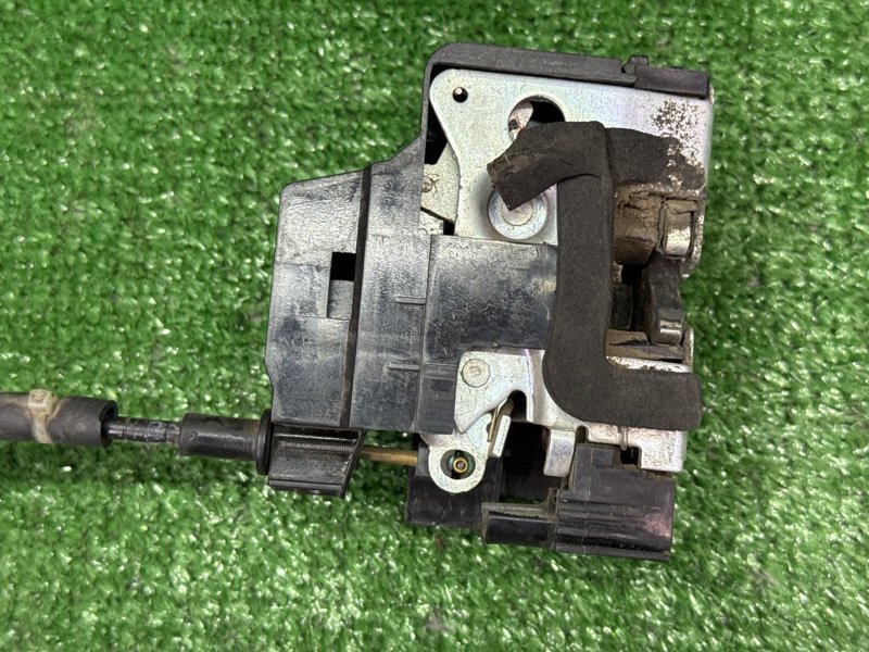 Замок двери Fiat Doblo