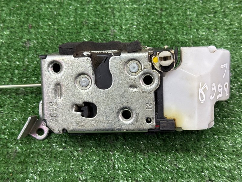 Замок двери Fiat Albea