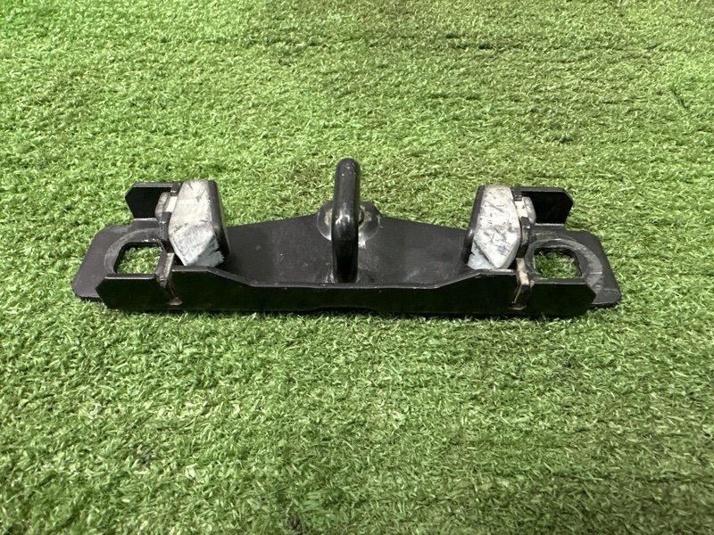 Ответная часть замка багажника Ford Focus 2