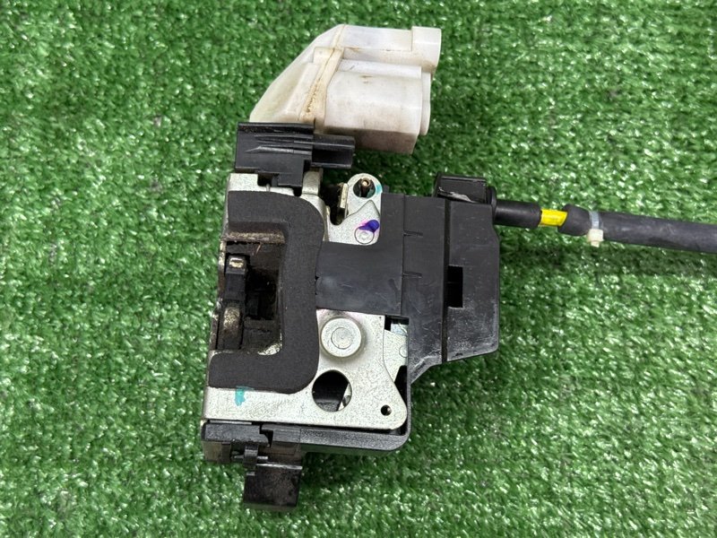 Замок двери Fiat Doblo