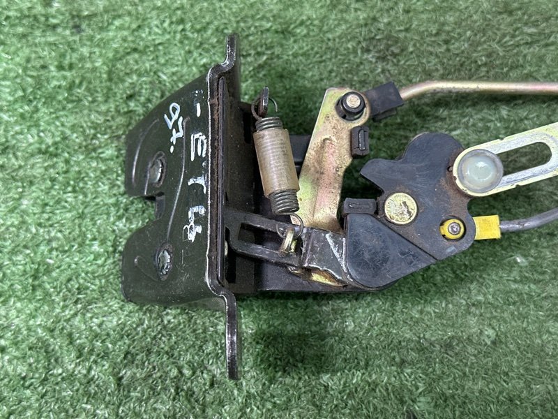 Замок крышки багажника Hyundai Getz