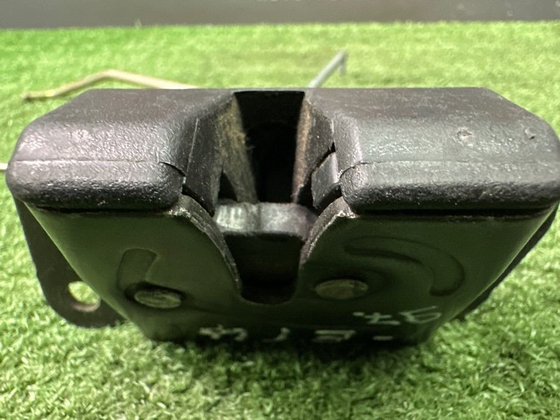 Замок крышки багажника Hyundai Getz