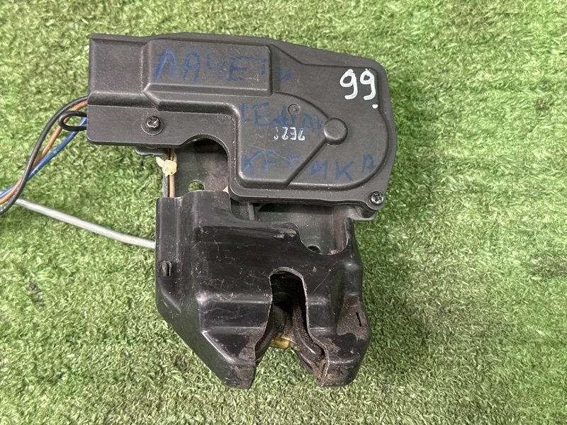 Замок крышки багажника Chevrolet Lacetti