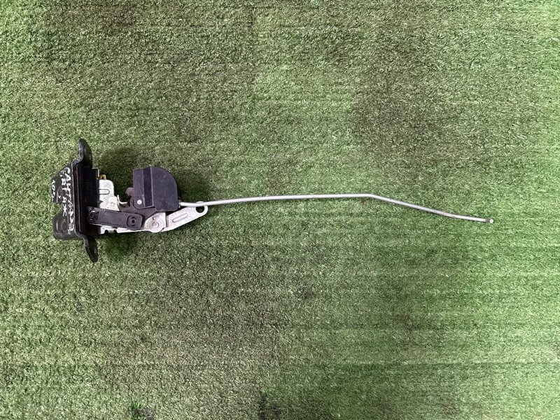 Замок крышки багажника Hyundai SantaFe 2