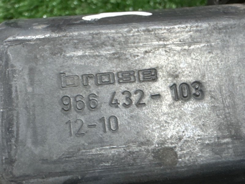 Механизм стеклоподъёмника с мотором Opel astra J