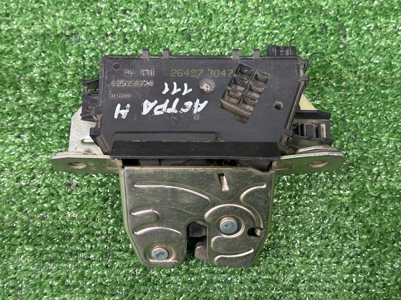 Замок крышки багажника Opel Astra H