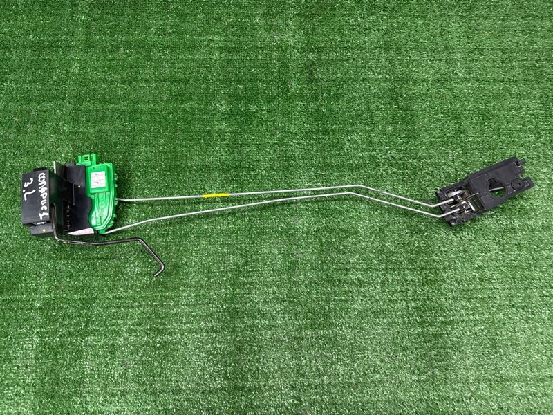 Замок двери Hyundai Solaris 1