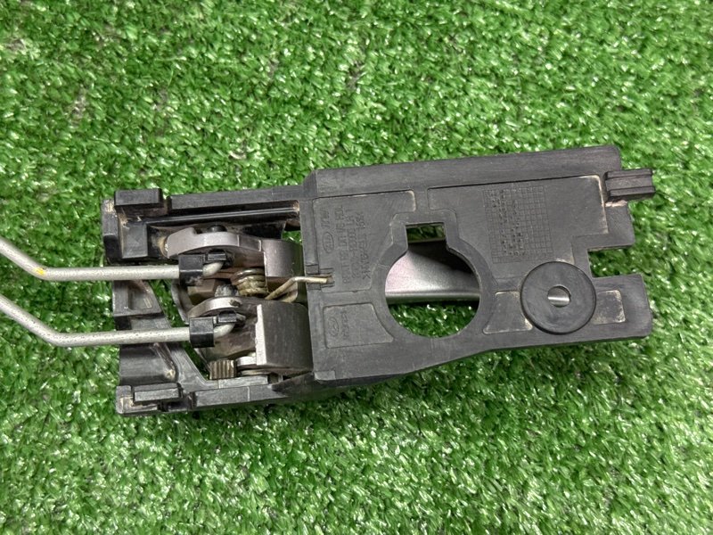 Замок двери Hyundai Solaris 1