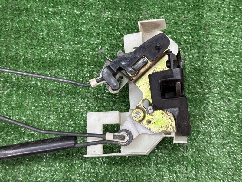 Замок двери Hyundai Sonata