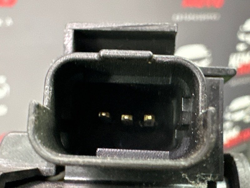 Замок крышки багажника Peugeot 308