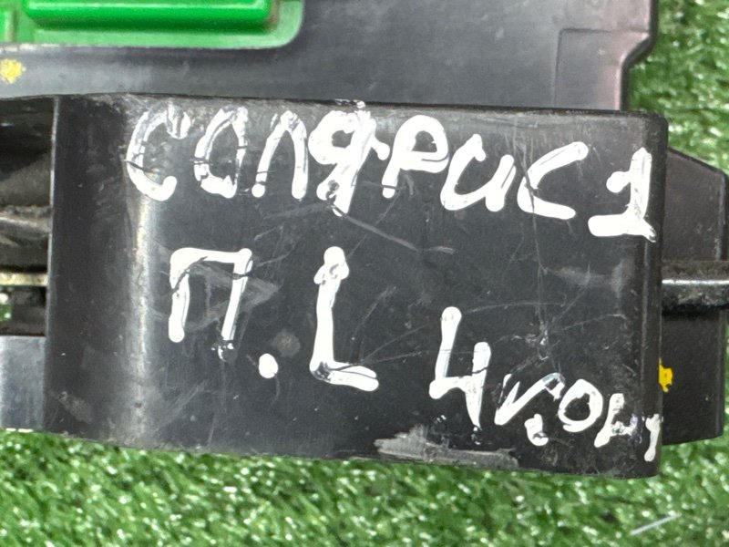 Замок двери Hyundai Solaris 1