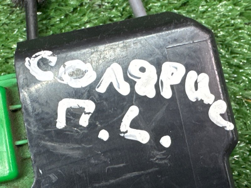 Замок двери Hyundai Solaris 1