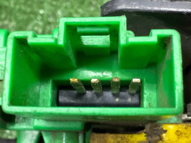 Замок двери Hyundai Solaris 1