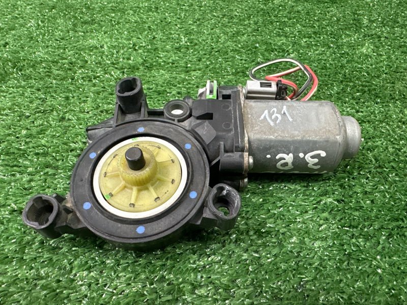 Мотор стеклоподъемника Volkswagen Polo 5