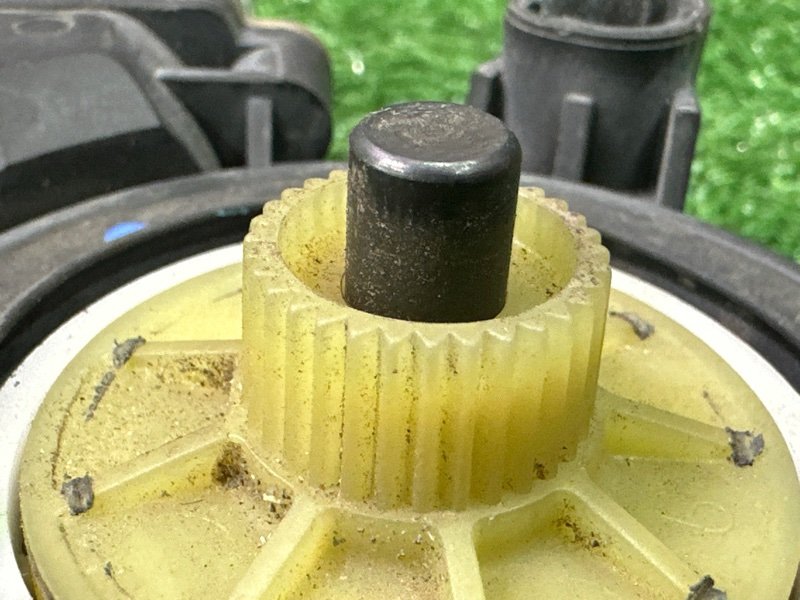 Мотор стеклоподъемника Volkswagen Polo 5