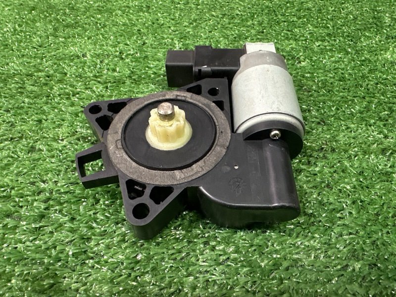 Мотор стеклоподъемника Mazda 6 GJ