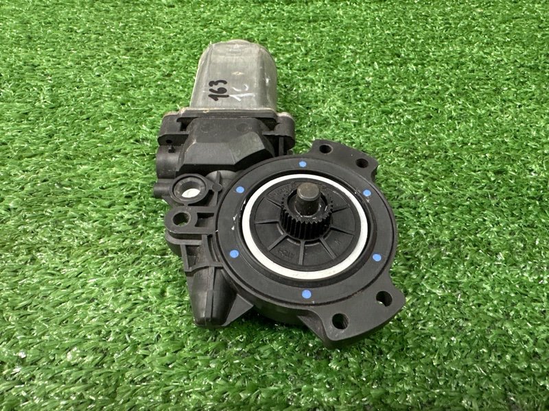 Мотор стеклоподъемника Kia Ceed 1