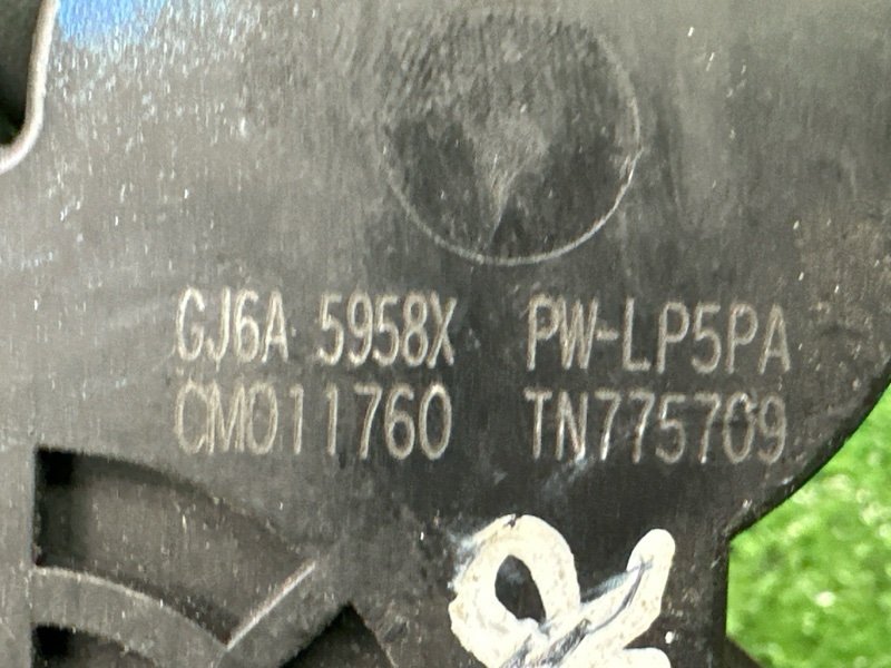 Мотор стеклоподъемника Mazda 3