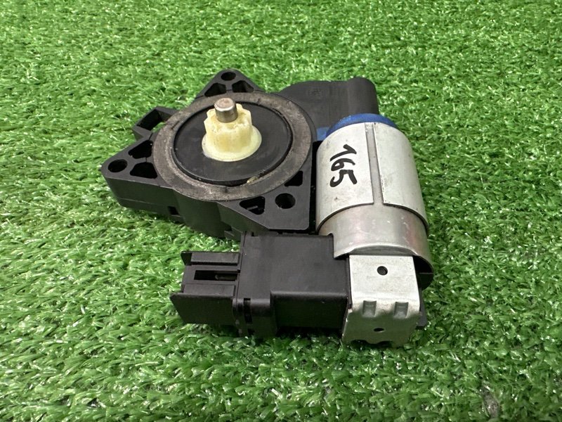 Мотор стеклоподъемника Mazda 3