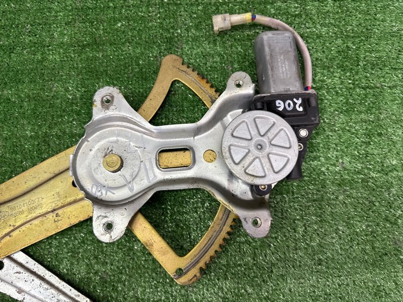 Механизм стеклоподъёмника с мотором LIFAN X60