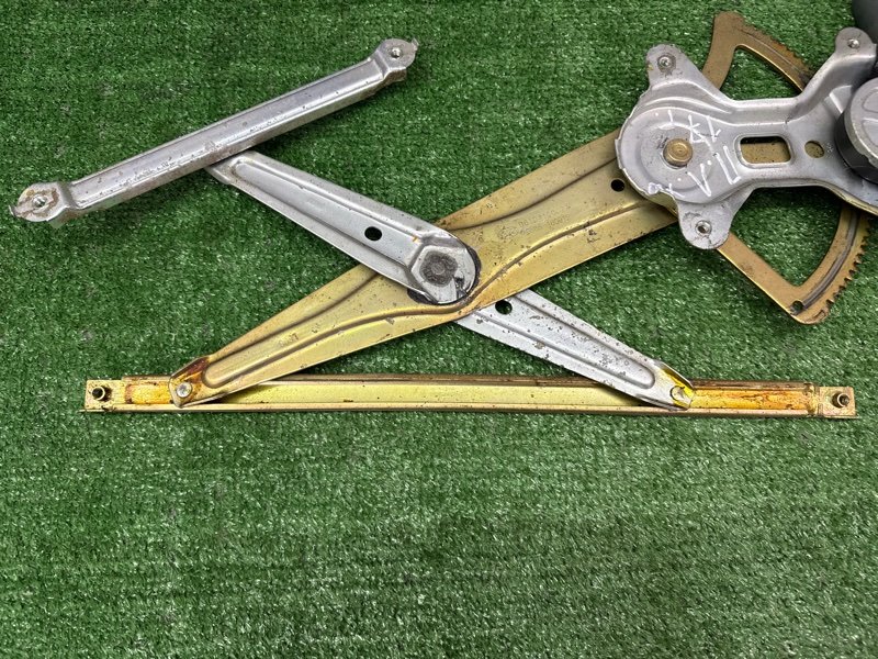 Механизм стеклоподъёмника с мотором LIFAN X60