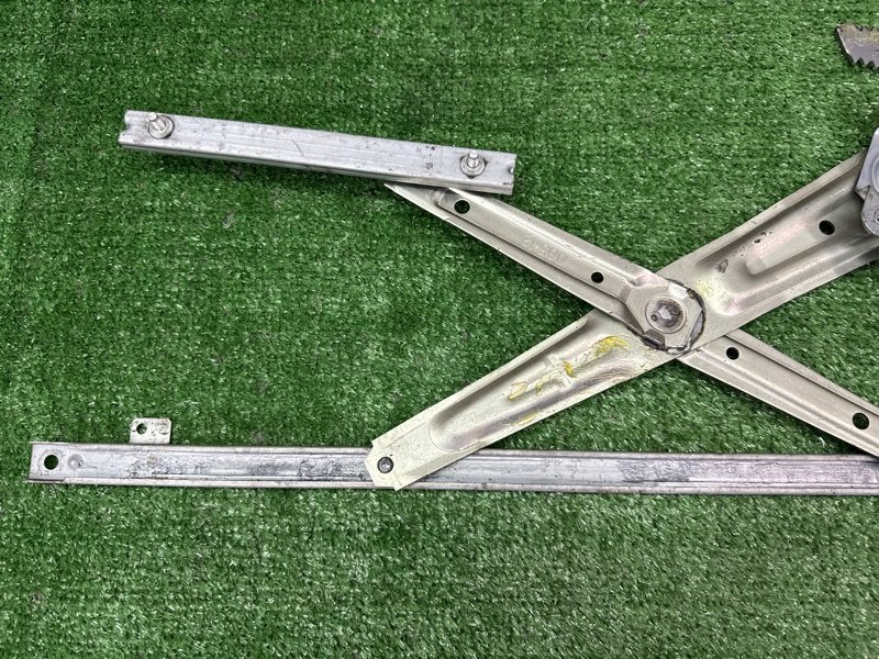 Механизм стеклоподъёмника с мотором Mitsubishi Outlander