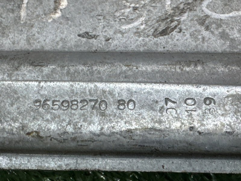 Механизм стеклоподъёмника с мотором Peugeot 308