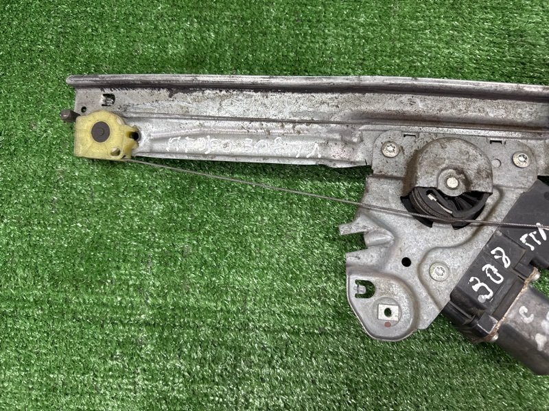 Механизм стеклоподъёмника с мотором Peugeot 308