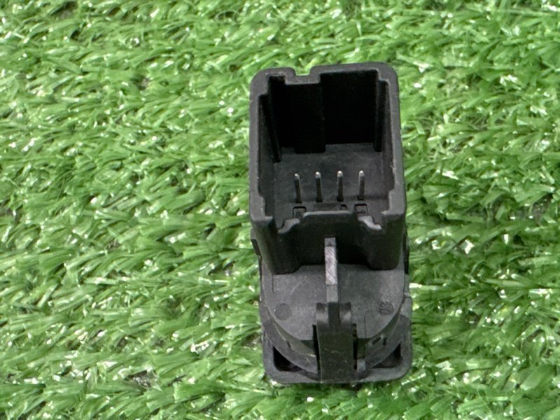 Кнопка стеклоподъемника Ford C-Max